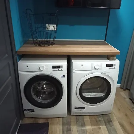 아파트 Maison Jardin Est Parking