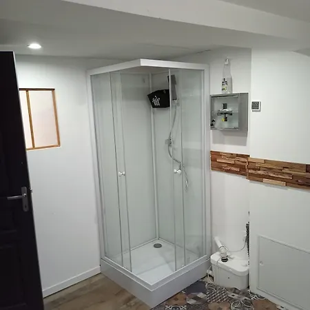 Maison Jardin Est Parking